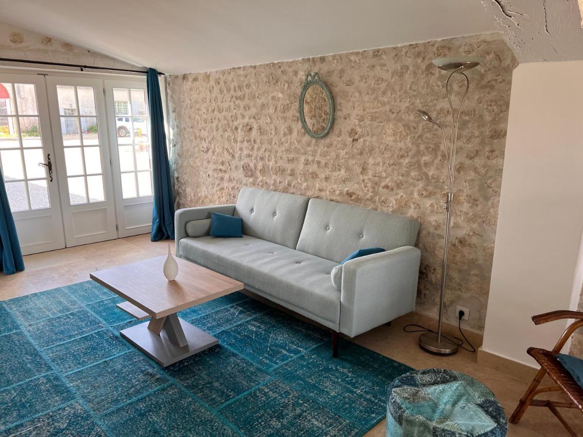 Chateau De Feusse Saint-Just-Luzac Esterno foto