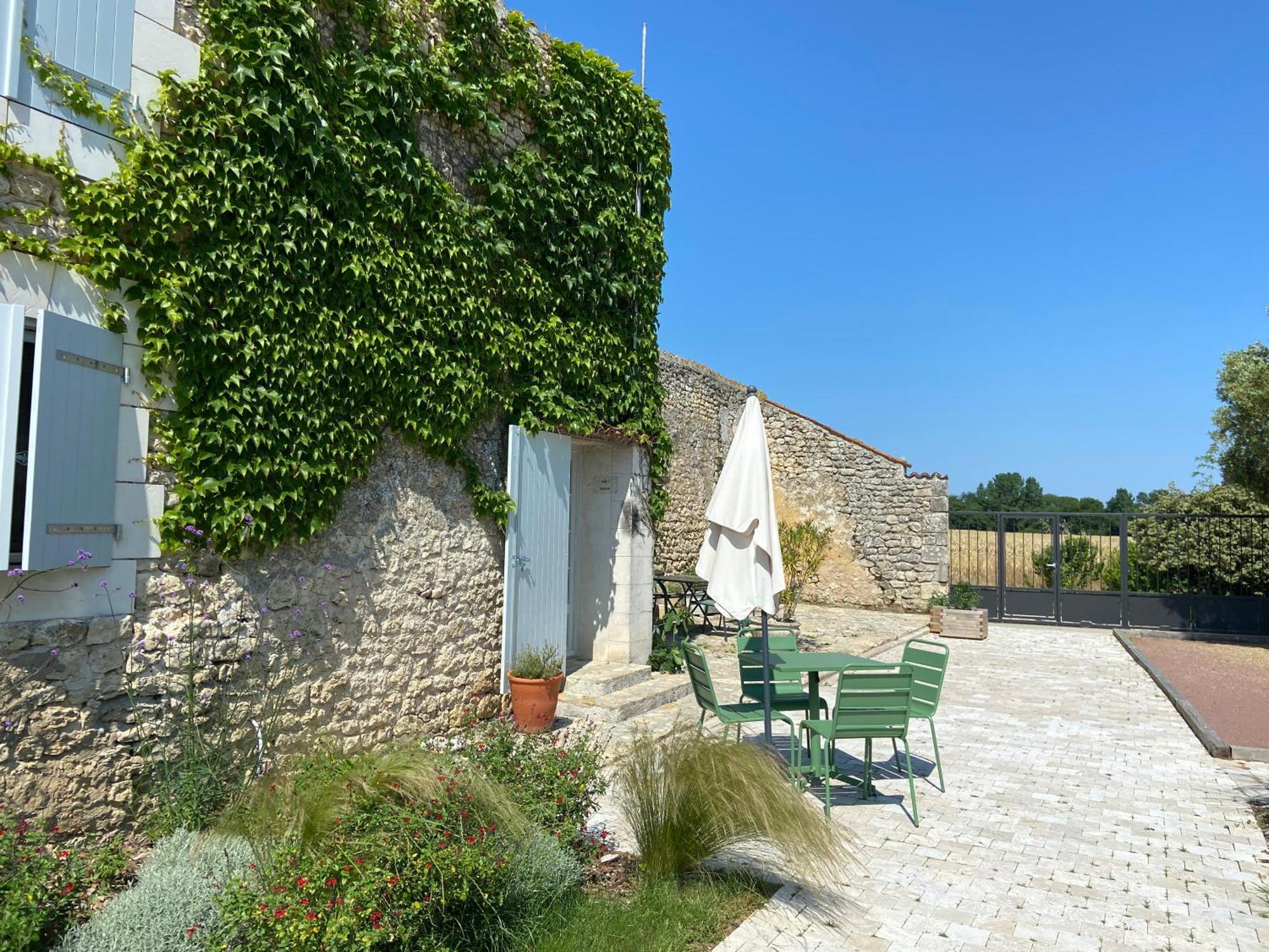 Chateau De Feusse Saint-Just-Luzac Esterno foto