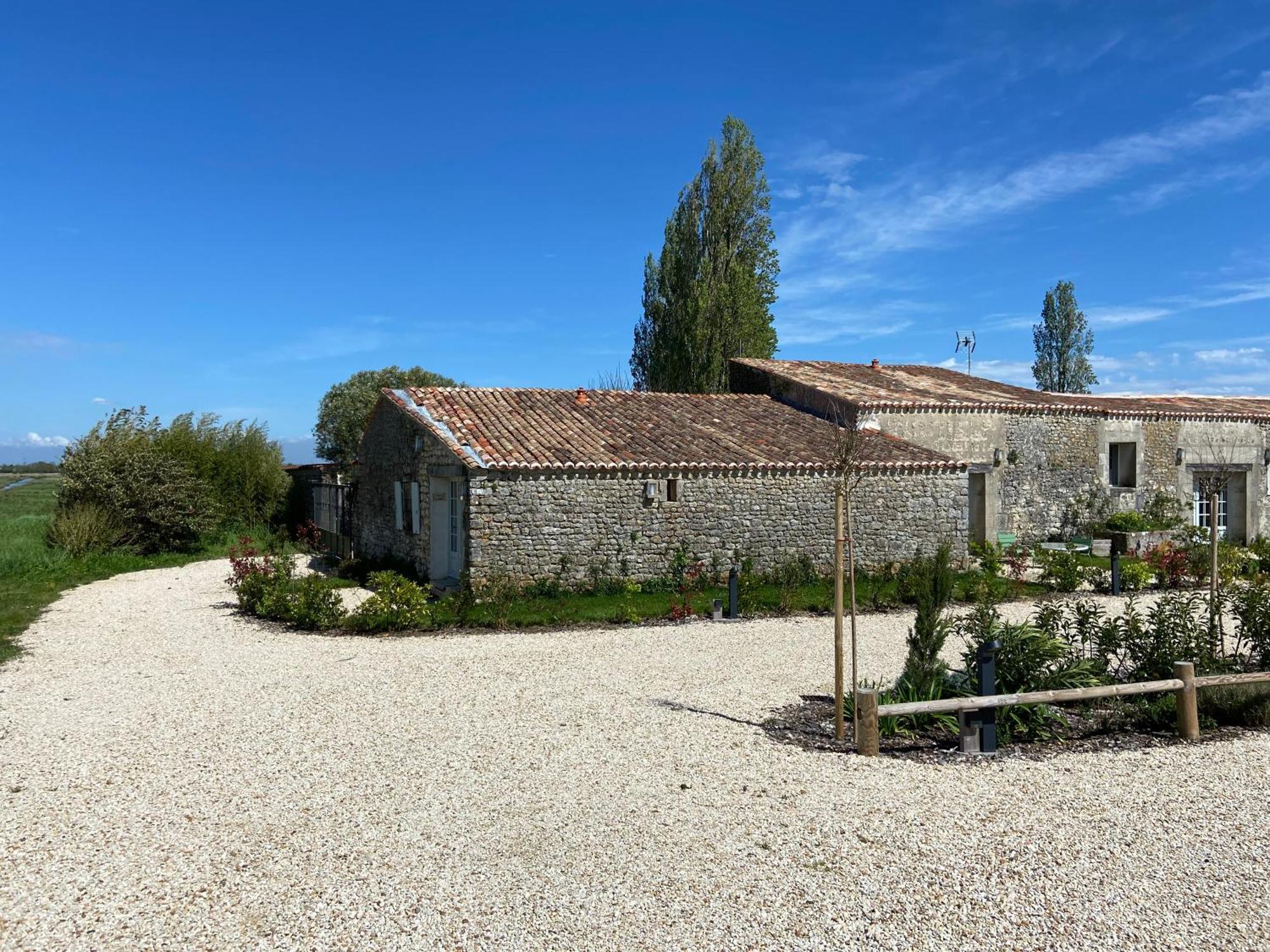 Chateau De Feusse Saint-Just-Luzac Esterno foto